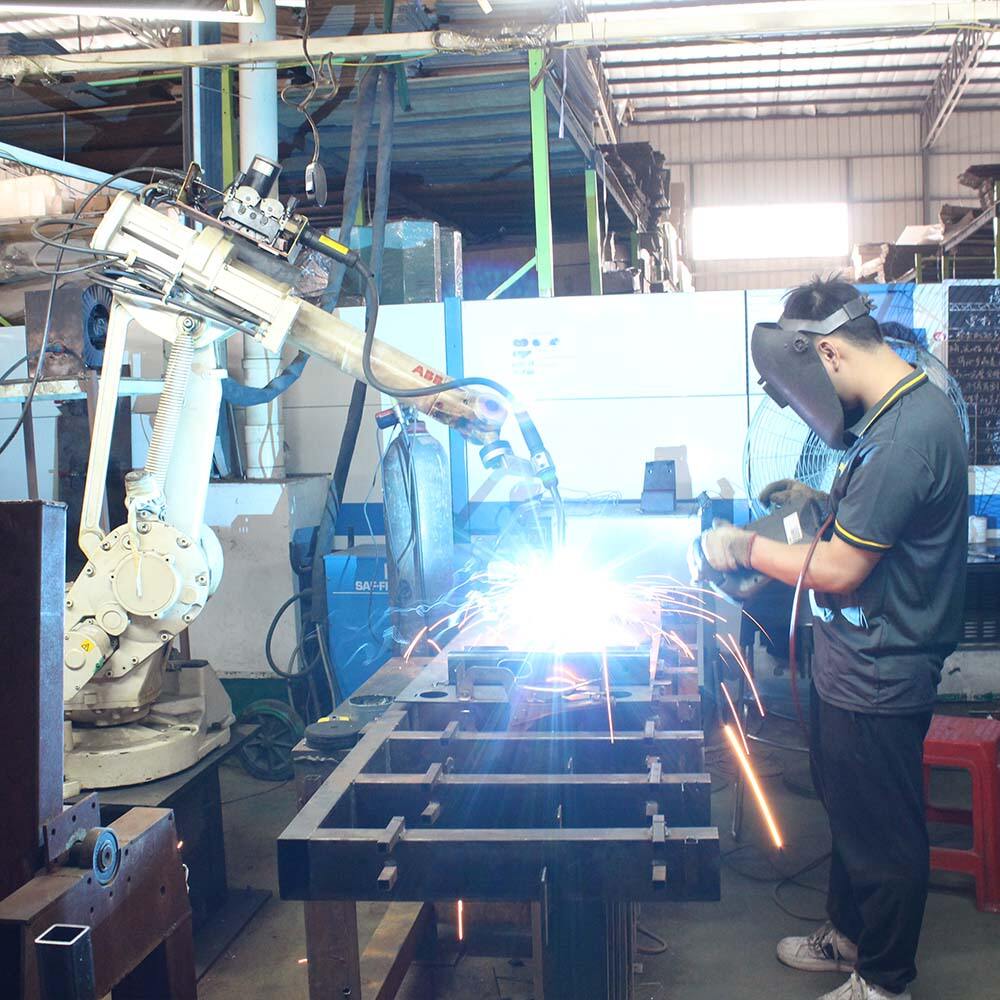 Laser welding machine