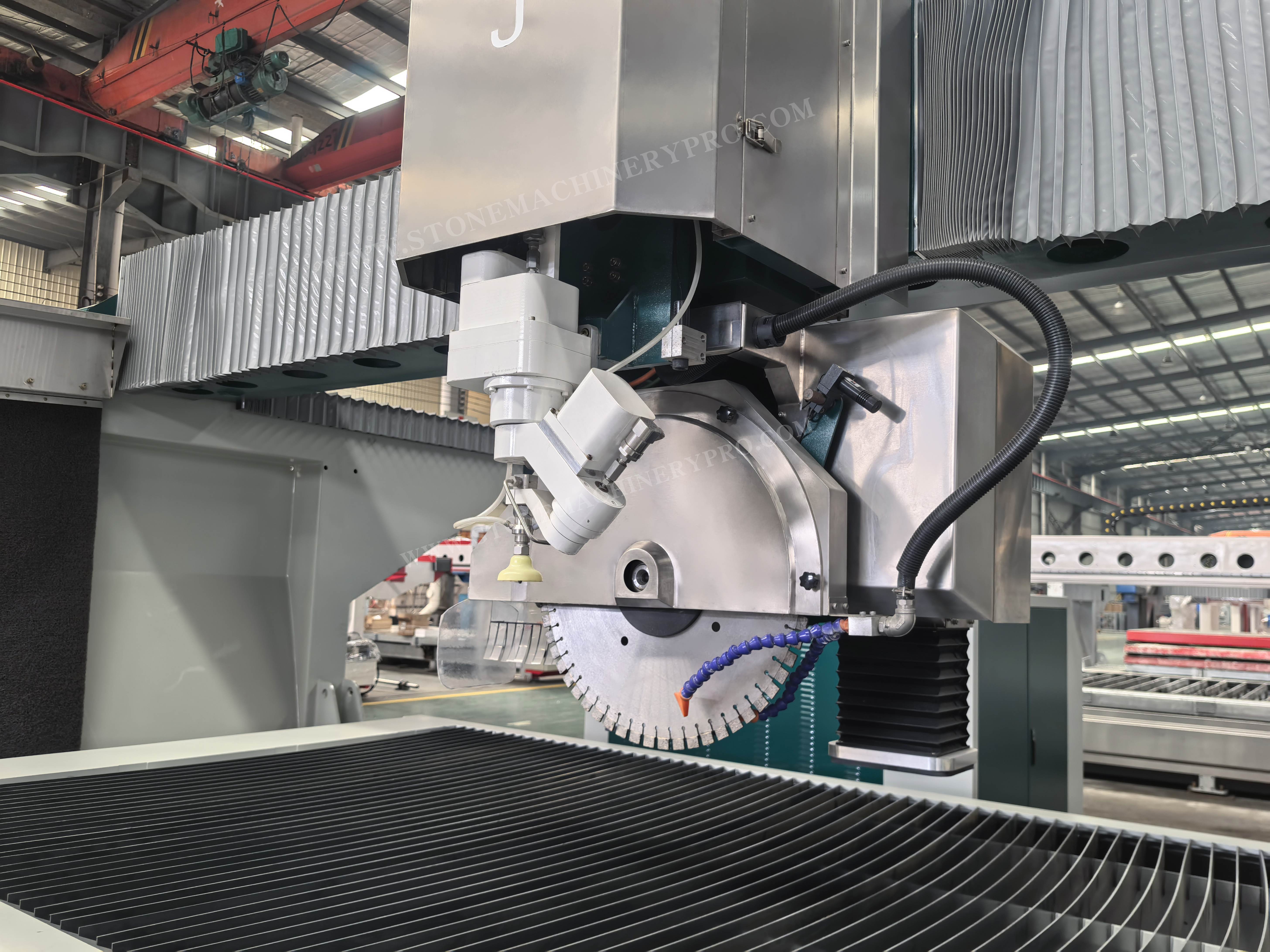 5‑Axis Automatic CNC Stone SawJet