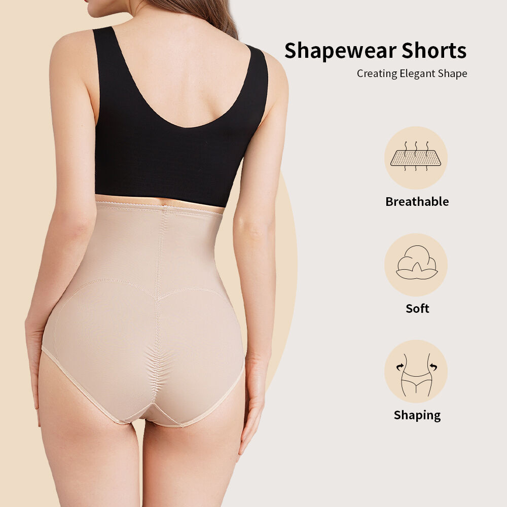 What Underwear Do Men Like on Women? Guys Reveal Their Honest Opinions on Women’s Lingerie-3