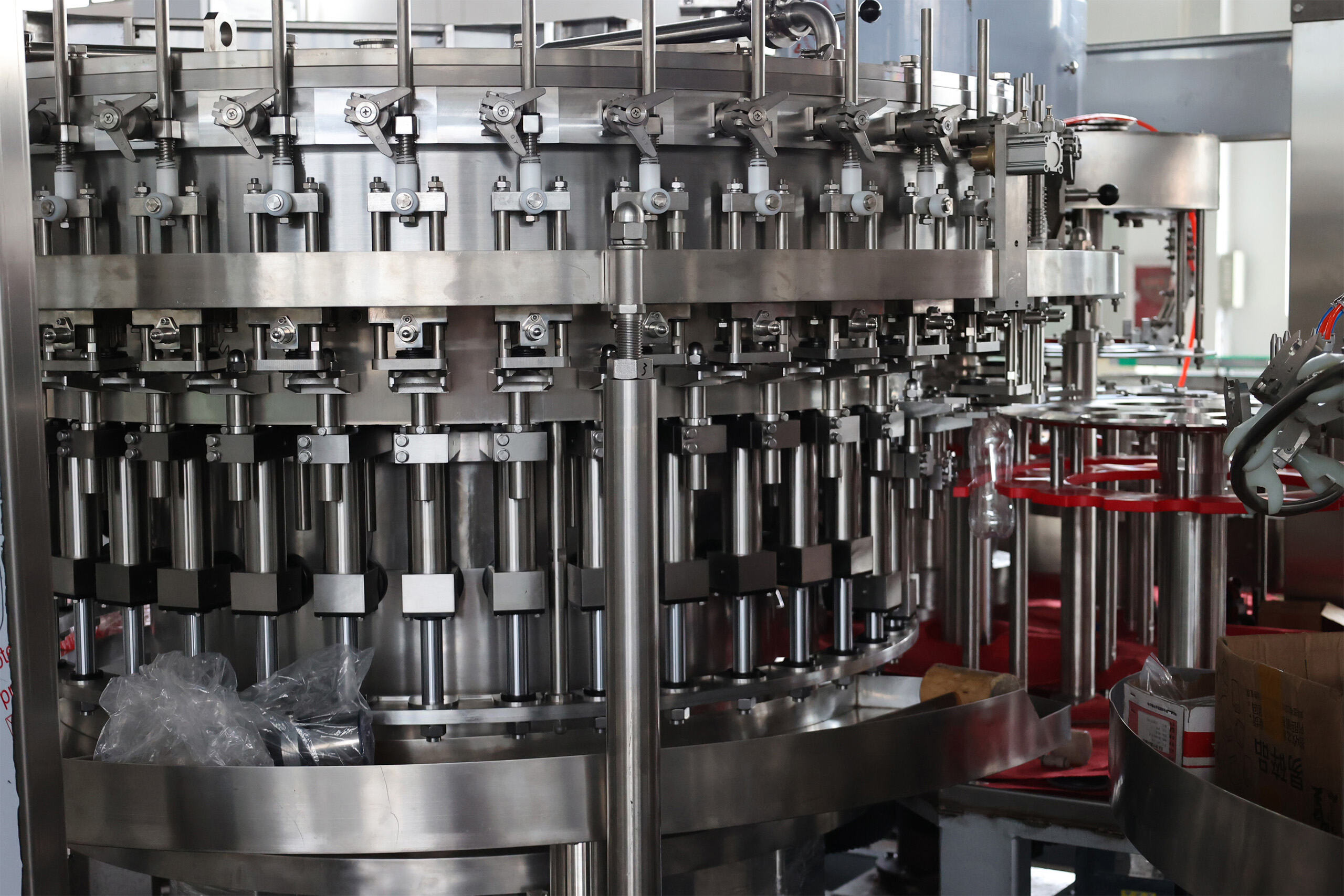 High-Capacity Carbonated Filling Machine (20,000 BPH)