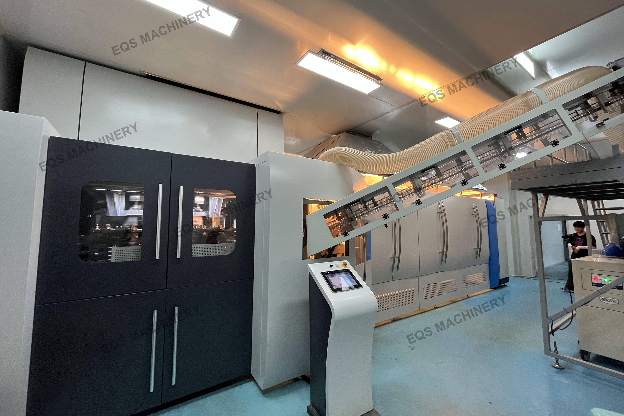 Efficient Integrated Blowing-filling-Capping Combiblock System