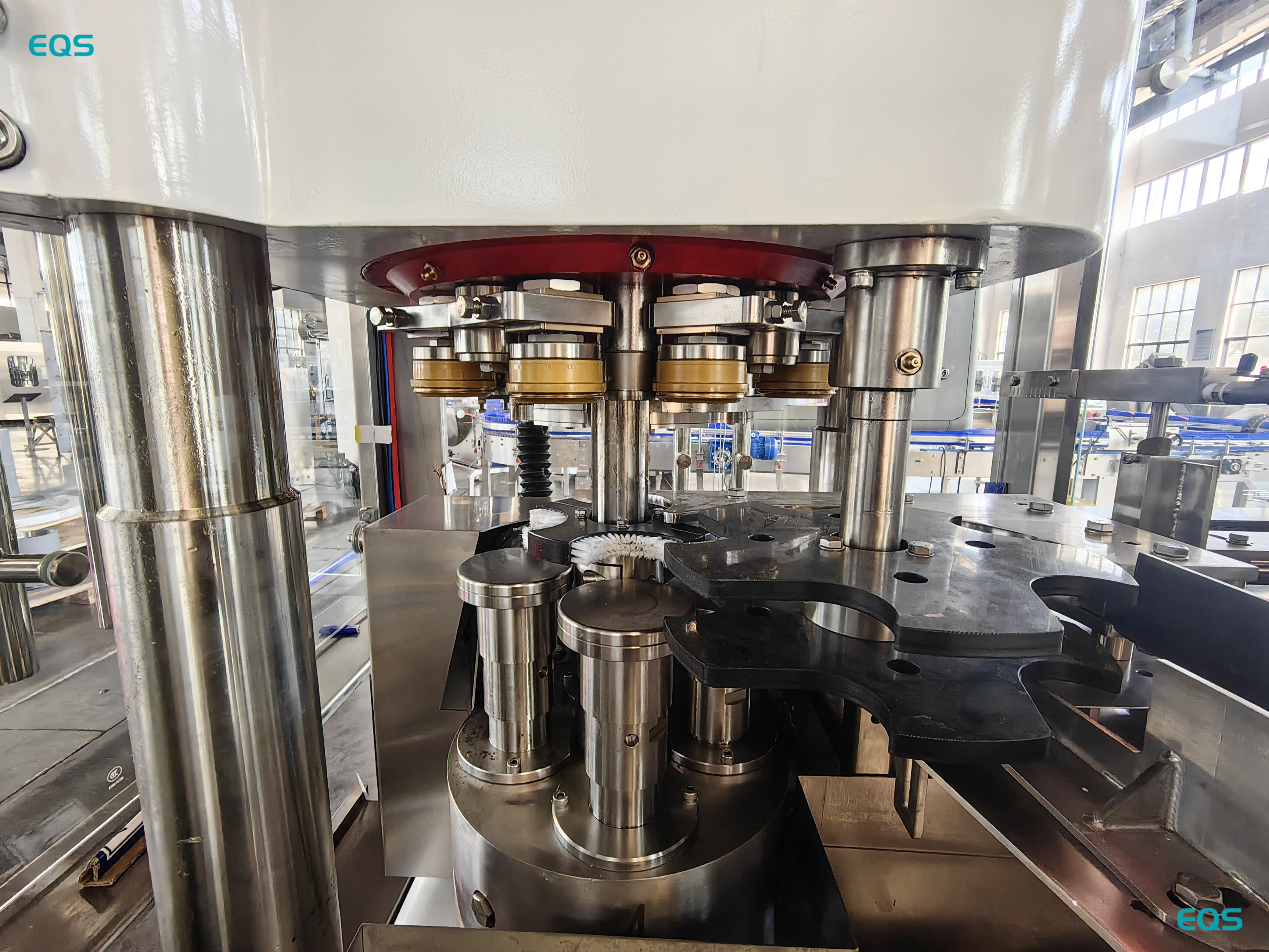 beer filling machine.jpg