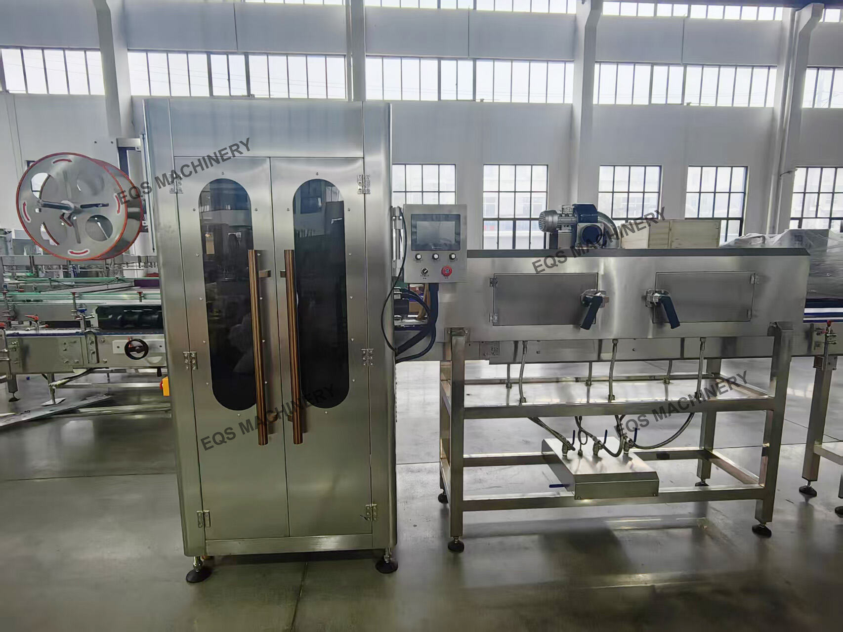 shrink sleeve labeling machine.jpg