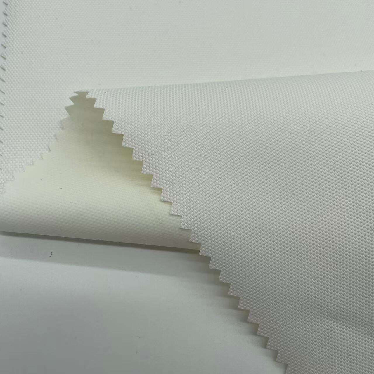 Ready for printing white 600D PU coated Polyester oxford fabric NFPA701