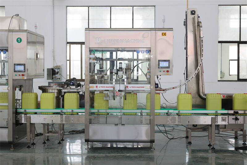 2. servo capping machine.JPG