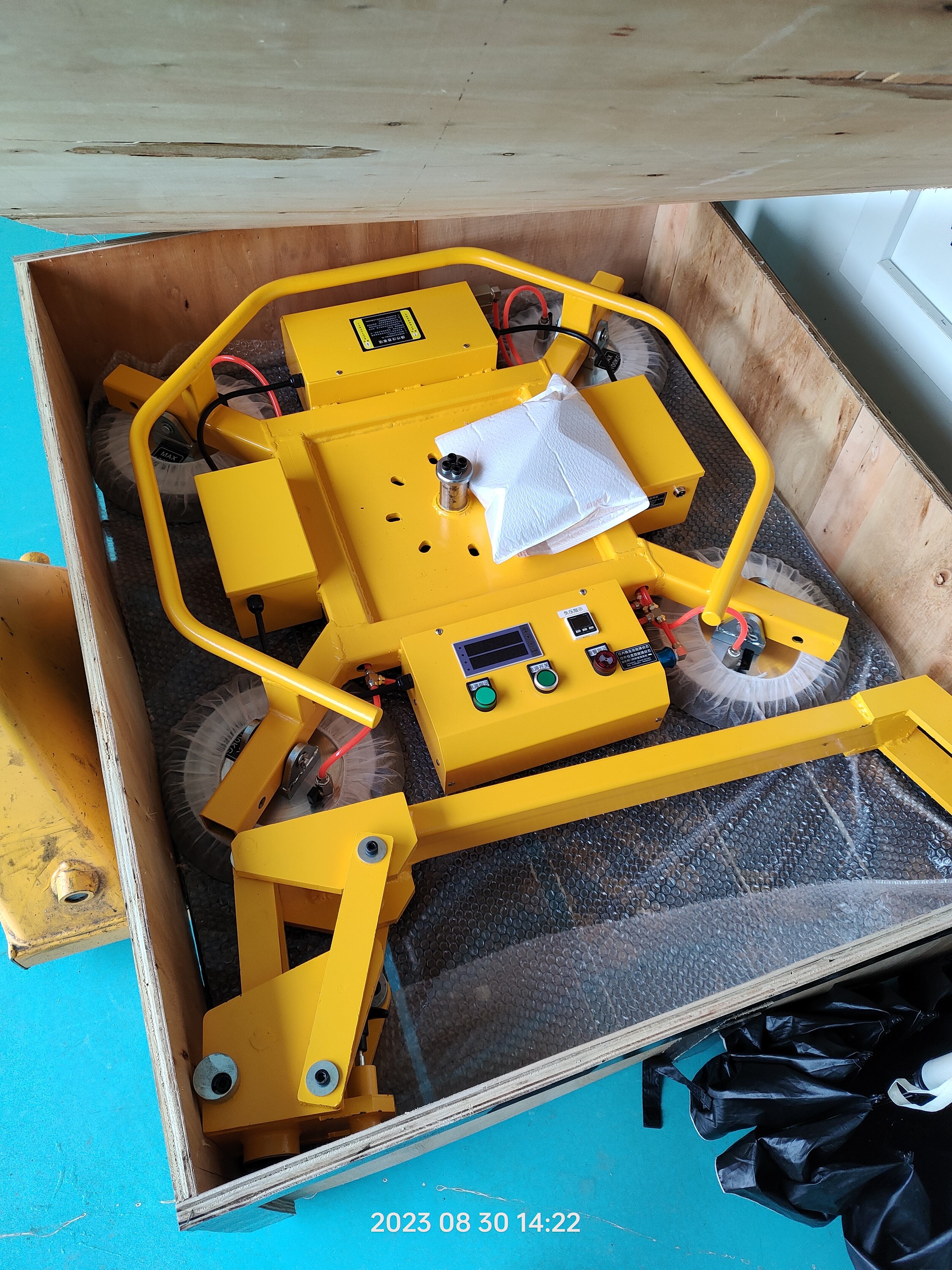 How to Maximize Efficiency with Suction Cup Lifting Devices