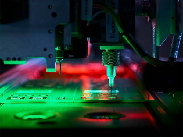 datacon-evo-multi-chip-multi-process-automatic-bonding-1-besi-accelonix-uk.jpg