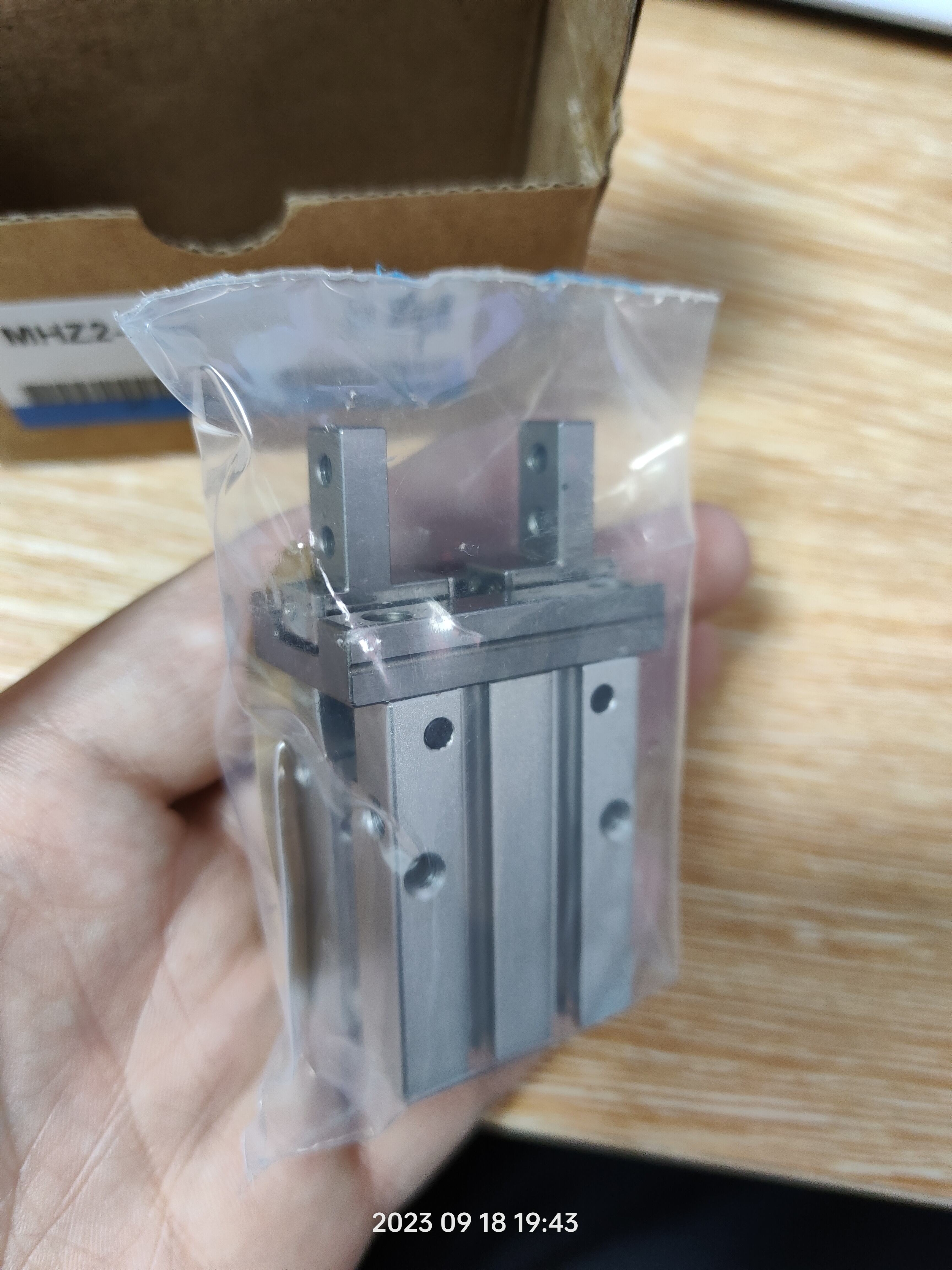 How Do Pneumatic Cylinder Grippers Enhance Efficiency in Manufacturing?