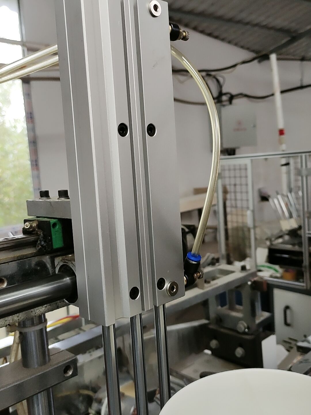 How Pneumatic Cylinders Improve Precision and Efficiency in Production Lines
