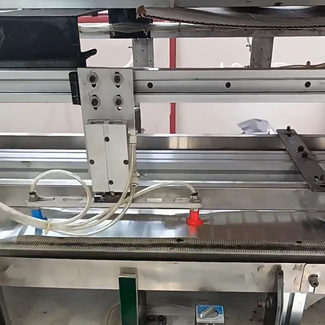 Industrial pneumatic suction cups: precise handling of metal parts