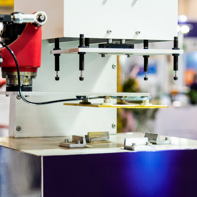 Robot pemasang panel fotovoltaik: Teknologi cangkir hisap pneumatik vakum membantu pemasangan yang efisien
