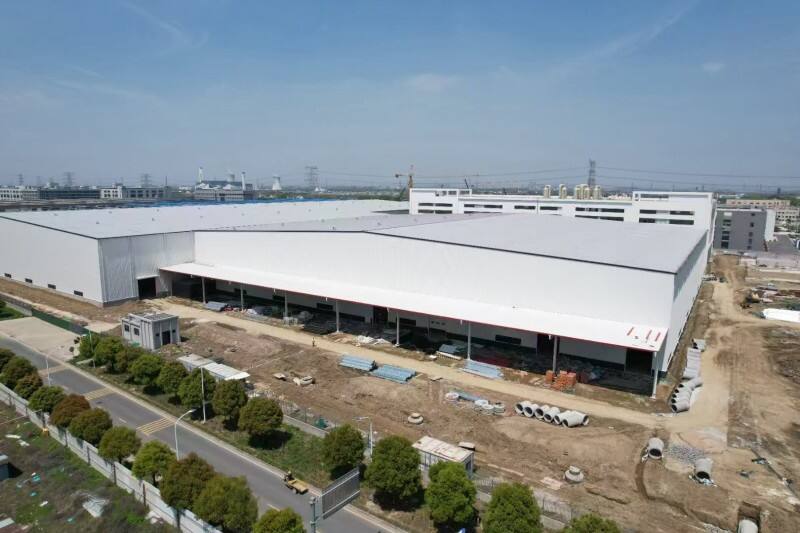 The Integration of Nature in Steel Structure Building Design
