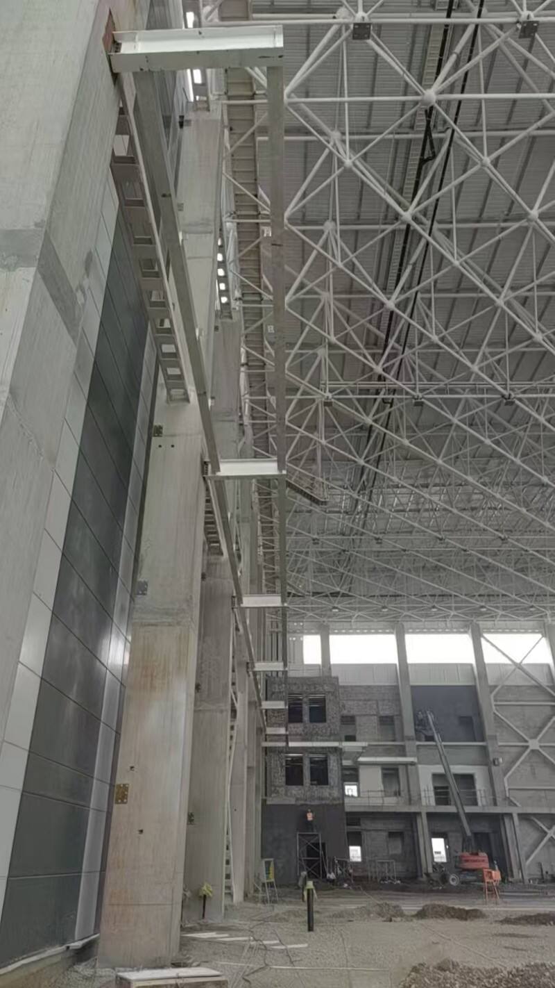 Acél szerkezetek hidak építésében: esettanulmányok