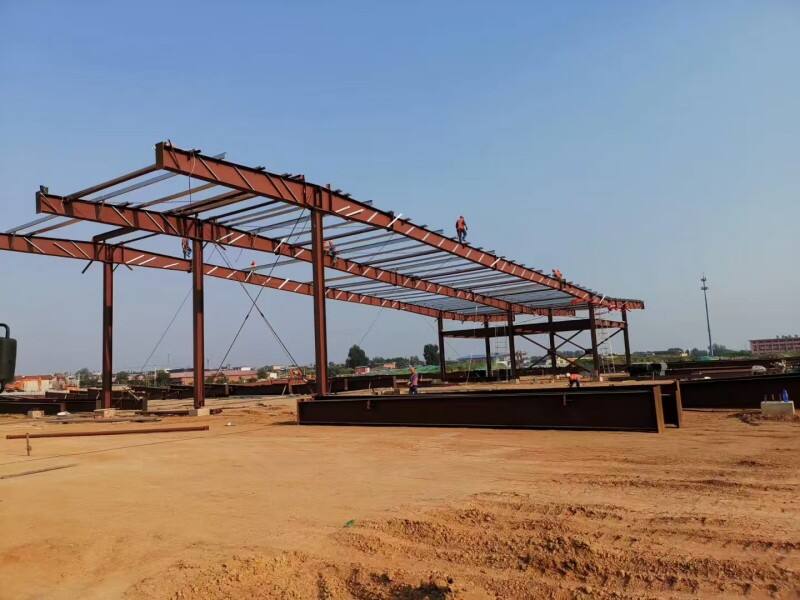 The Integration of Art in Steel Structure Building Design
