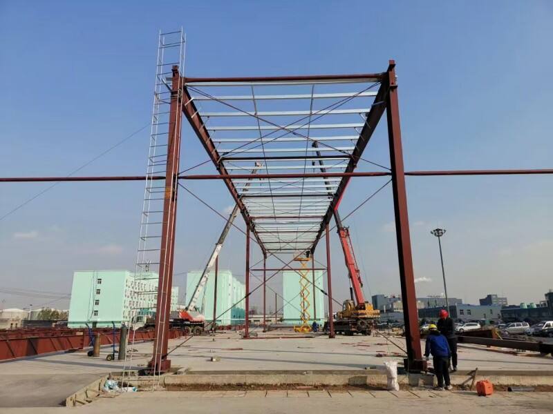 Ventajas de la estructura de acero en la construcción moderna