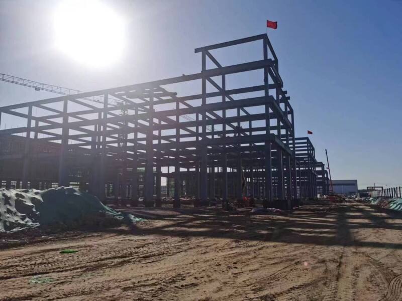 Ticari Məqsədlər Üçün Polad Konstruksiyalı Binalar: Üstünlüklər və Nəzərə Alınmalı Məsələlər