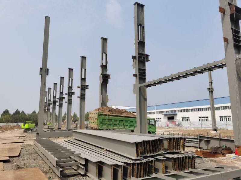 Polad konstruksiyalı körpülərdə müntəzəm təhlükəsizlik yoxlamaları necə keçirilməlidir?