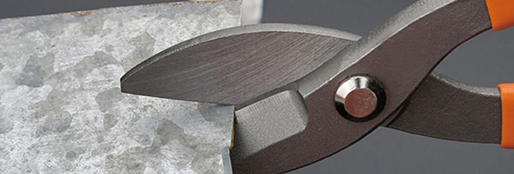 Tinman’s Snips for Smooth Metal Cutting