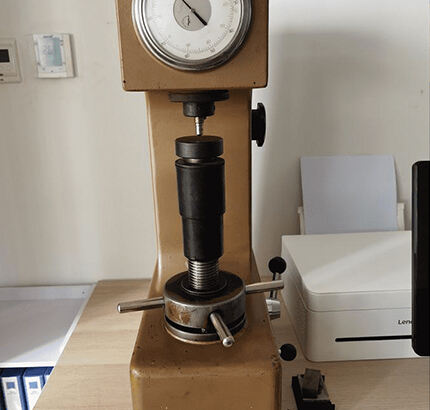 Rockwell Hardness Tester