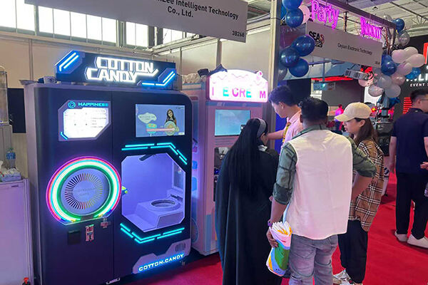 SUNZEEが2025年サウジ展覧会でコットンキャンディーマシンを展示