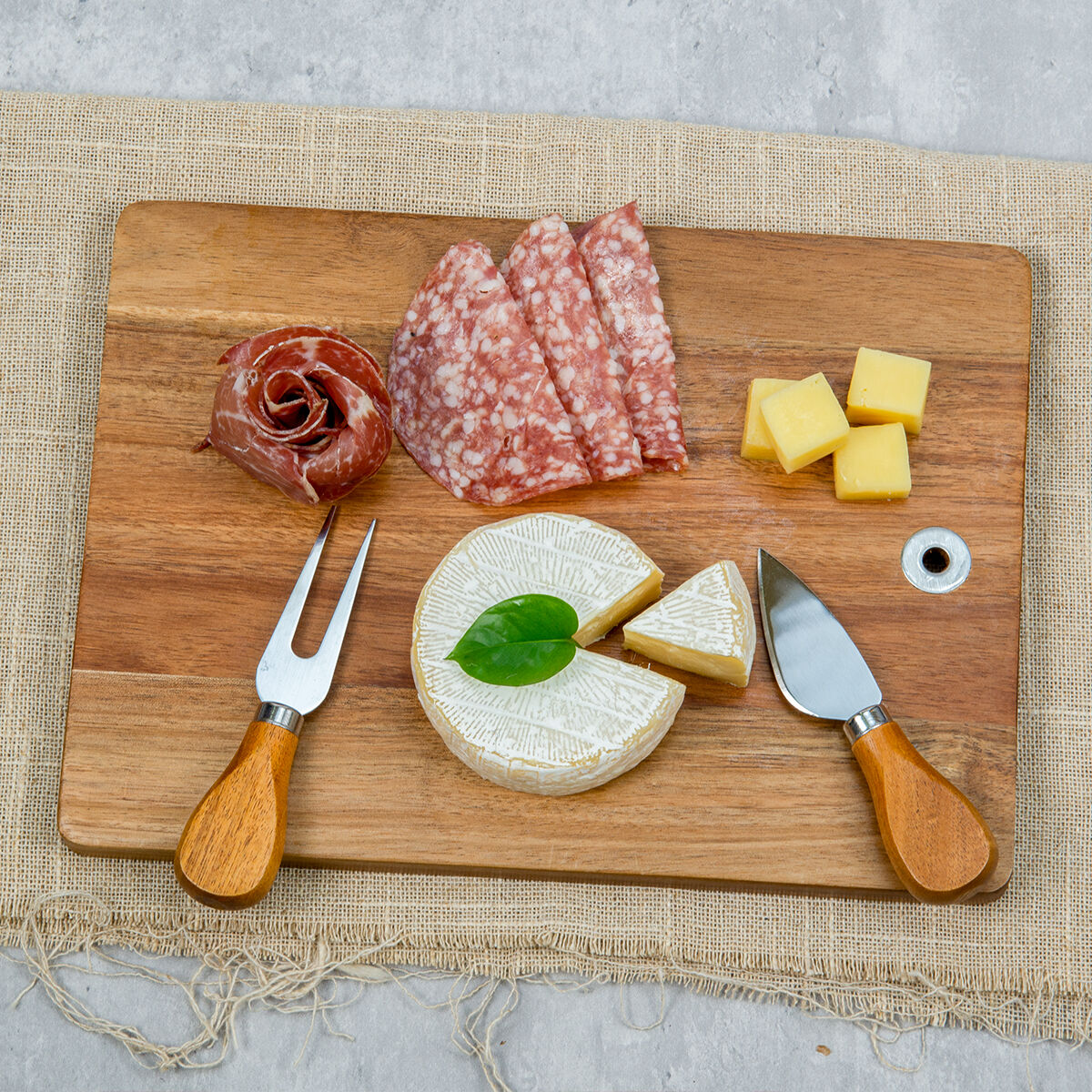 Aukštos kokybės akacijos drožlių lentos, skirtos virimo meistriškumui