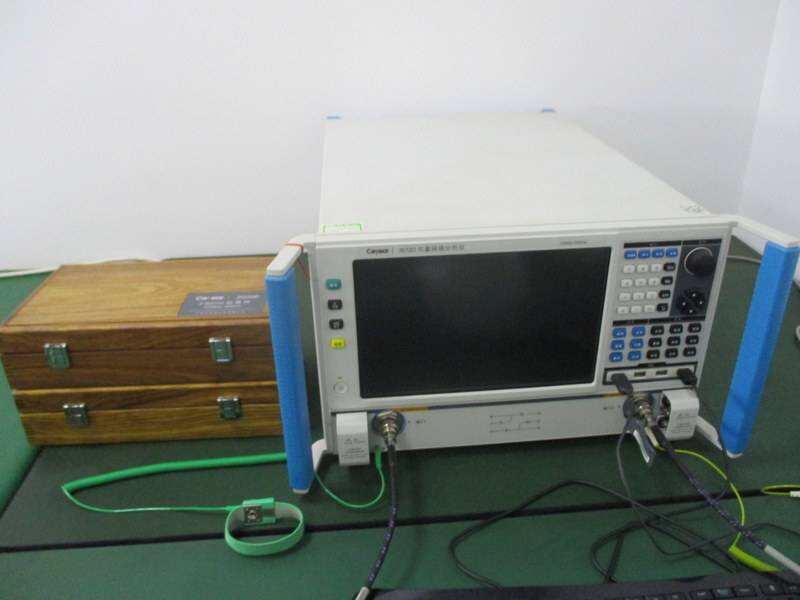 Vector Network Analyzer