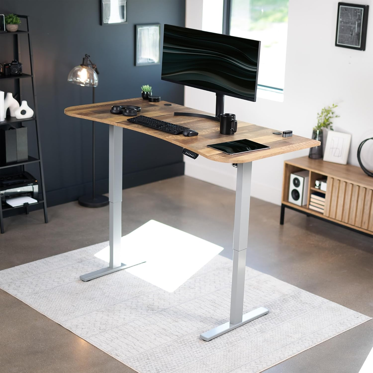 What Makes a Good Adjustable Table for Work?
