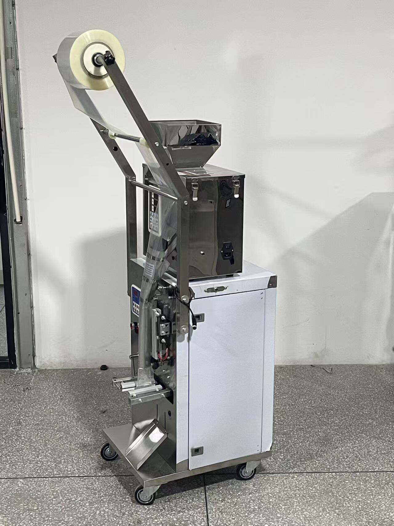 Common Issues and Solutions with Automatic Pouch Packing Machines