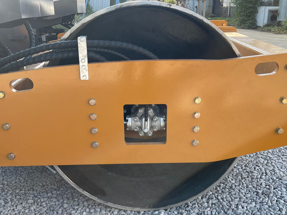 震动钢轮Vibrating steel wheel.jpg