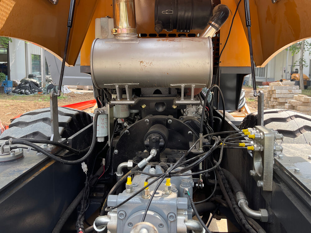 发动机仓Engine compartment.jpg