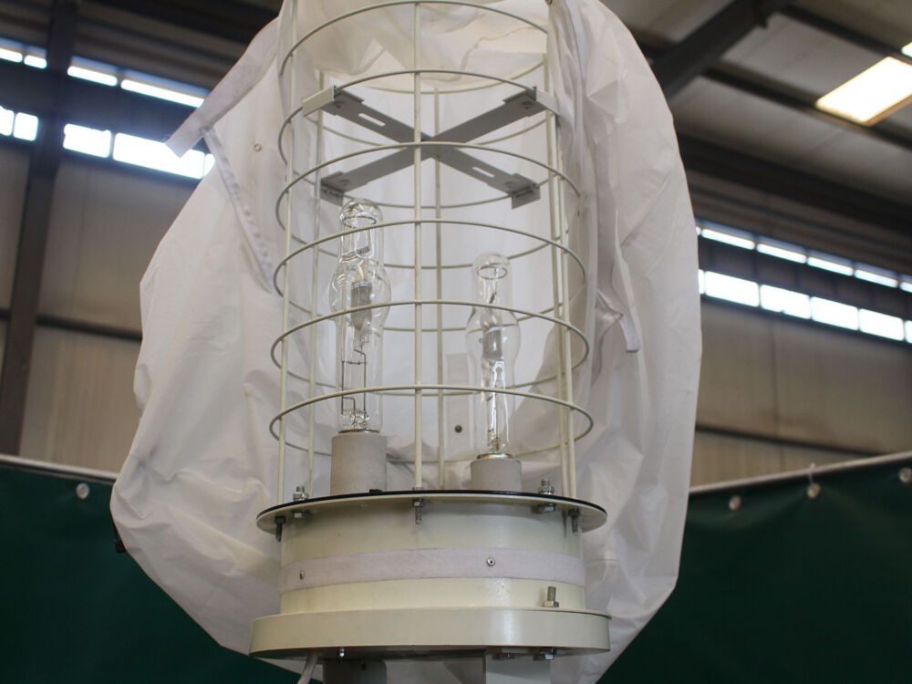 灯泡内部Light bulb.jpg