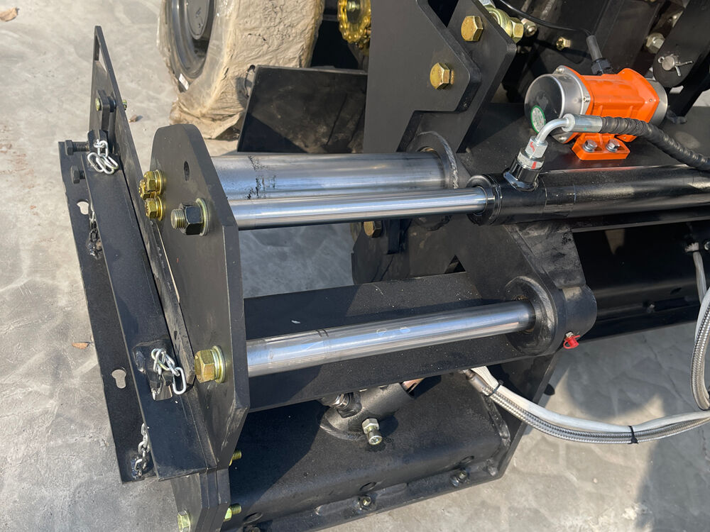 熨平板伸缩调节机构Ironing plate width adjustment device.jpg