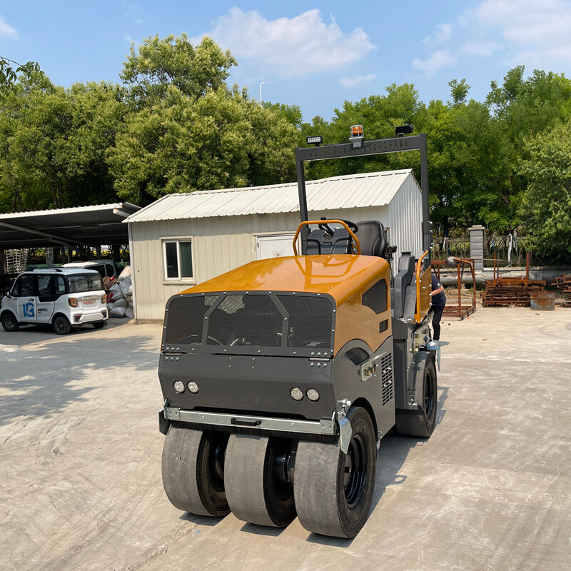 Asphalt Roller Compactor: Smooth Finishing for Pavement
