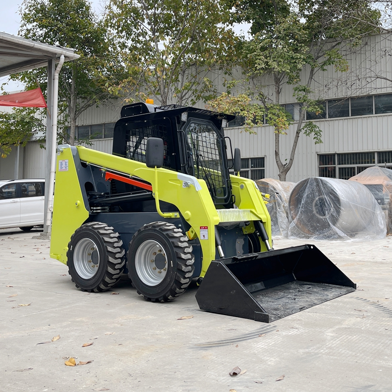 How to Operate Skid Steer Loaders Safely?
