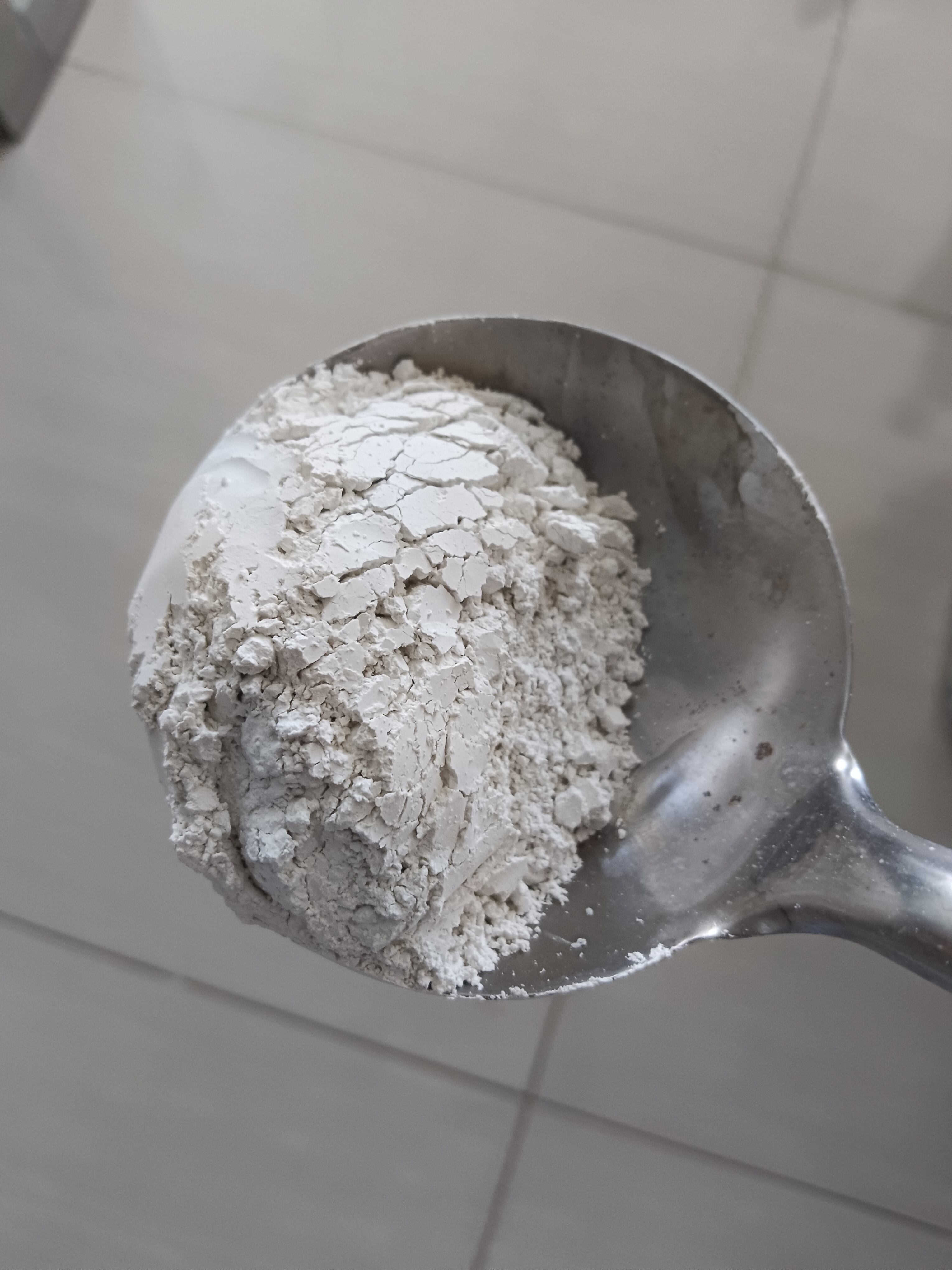 Discover the Superior Benefits of Calcium Hydroxide from Our Factory