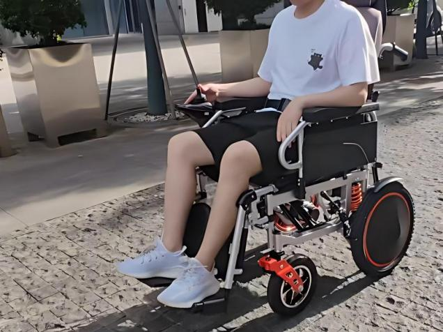 Baichen Electric Wheelchair Comprehensive Maintenance Guide Differentiated Care for Carbon Fiber, Aluminum Alloy, and Iron Alloy Materials (3).png