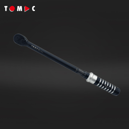 Conas Torque Wrench a Chalibrí go Cruinn?