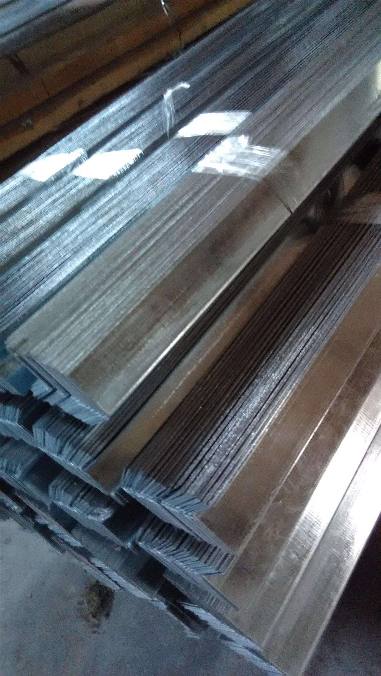 How Drywall Track and Stud Improve Structural Integrity in Construction