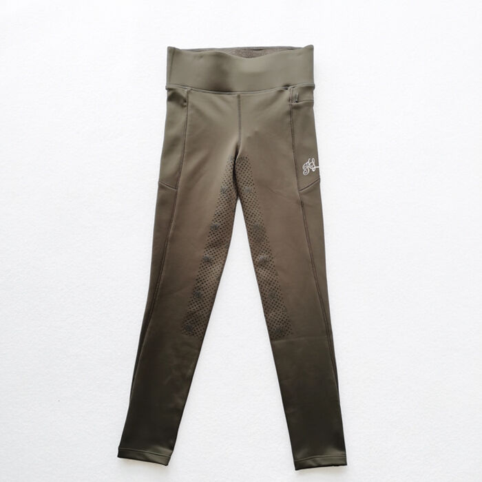 What Common Quality Issues to Avoid When Buying Beach Shirts Wholesale