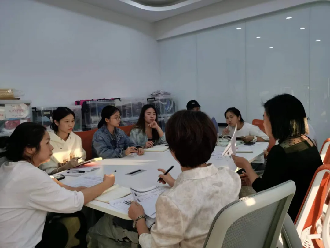 A Day in the Office: Hard Work & Warm Camaraderie at Bizarre Sports