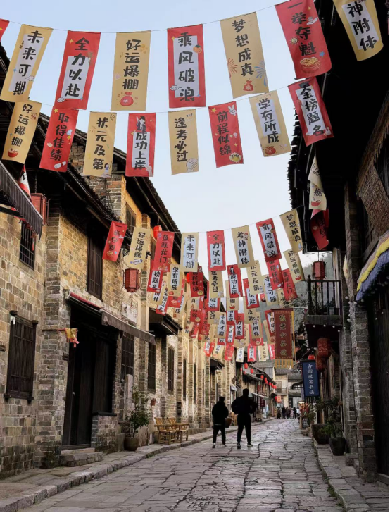 team retreat day 2 exploring the ancient town together-3