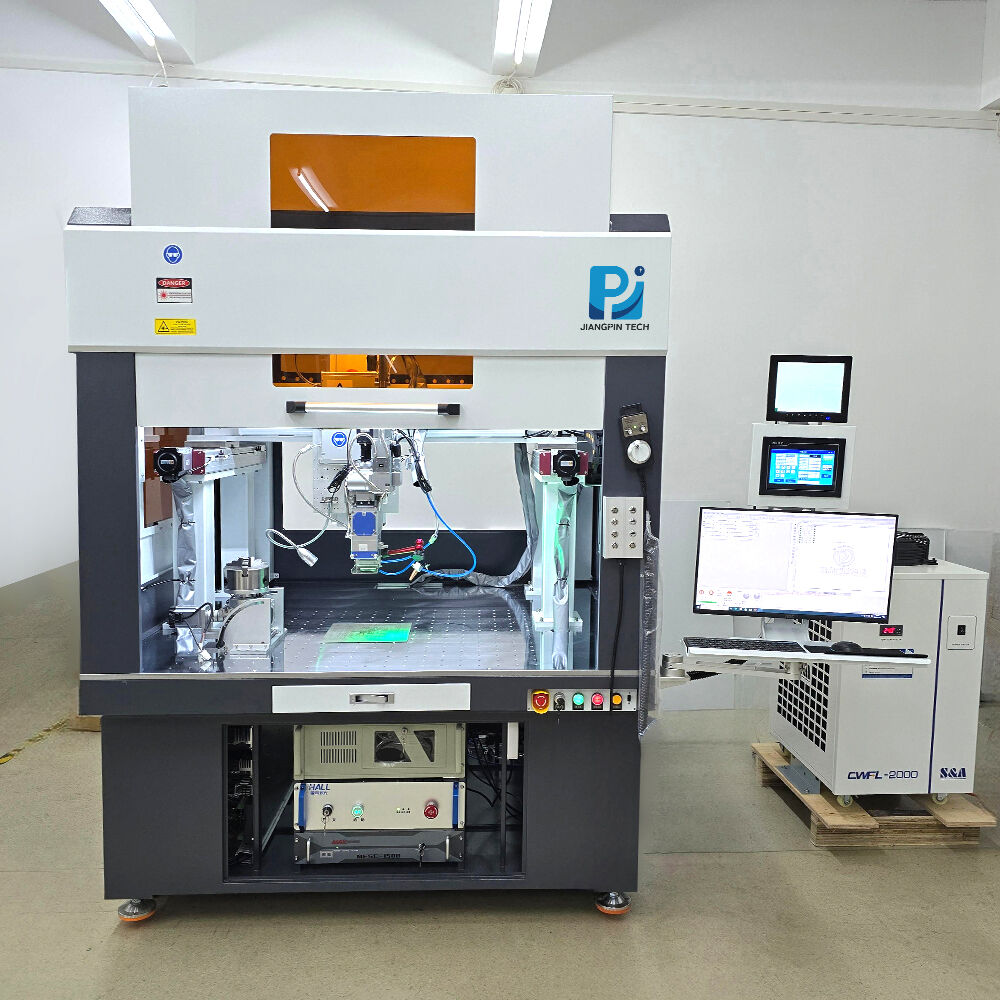 Технічні відмінності між настільними лазерними зварювальними апаратами та ручними лазерними зварювальними апаратами