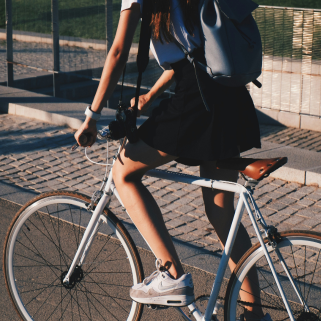 The difference between urban bicycles and road bicycles