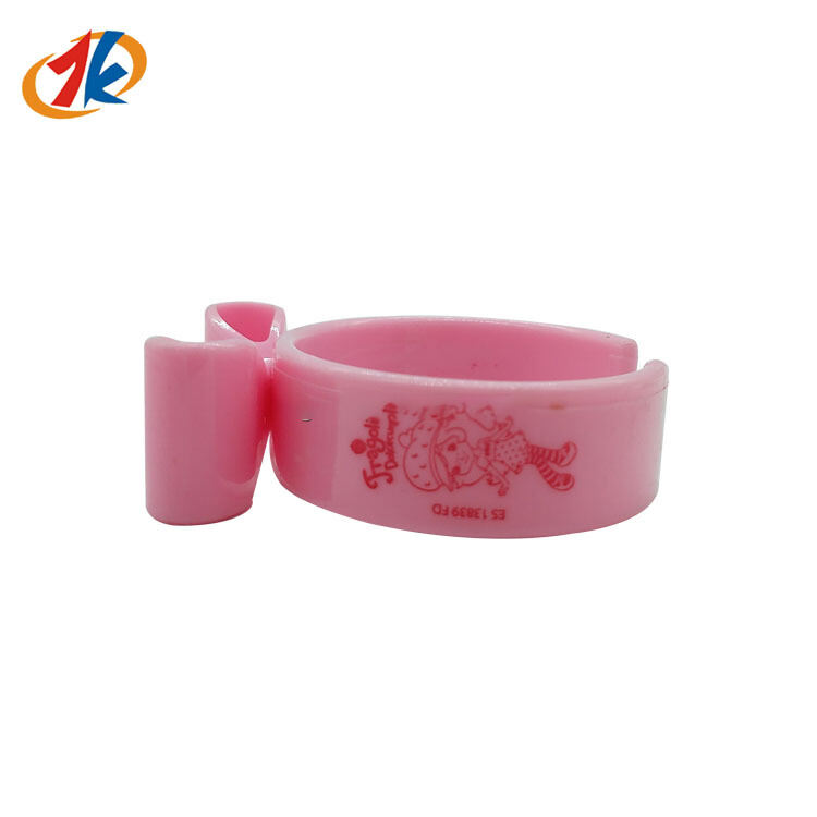 new design kids plastic jewelry fashion bracelet toy for girls supplier