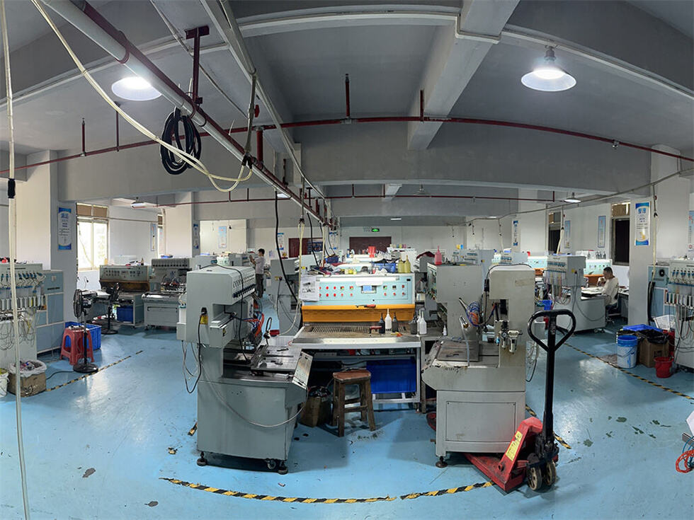 Keychain, Patch, Fridge magnet, Wristband Supplier - Zhongshan Heyang