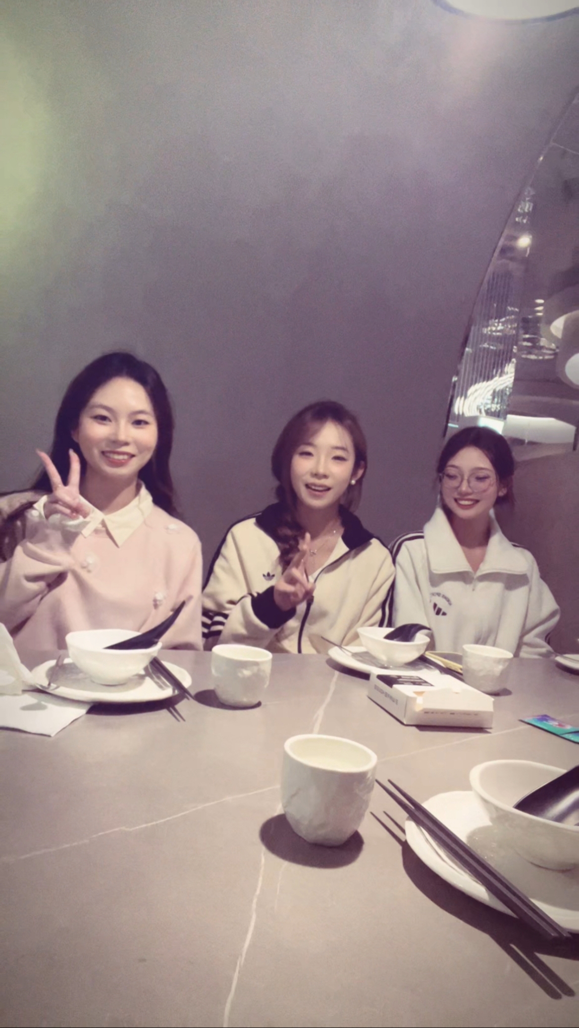 Wenzhou Zhongzhe Electric Co., Ltd. Boosts Team Cohesion Through Purposeful Corporate Retreat, Highlighting Strength as a Warm and Reliable Electrical Protection Brand-2