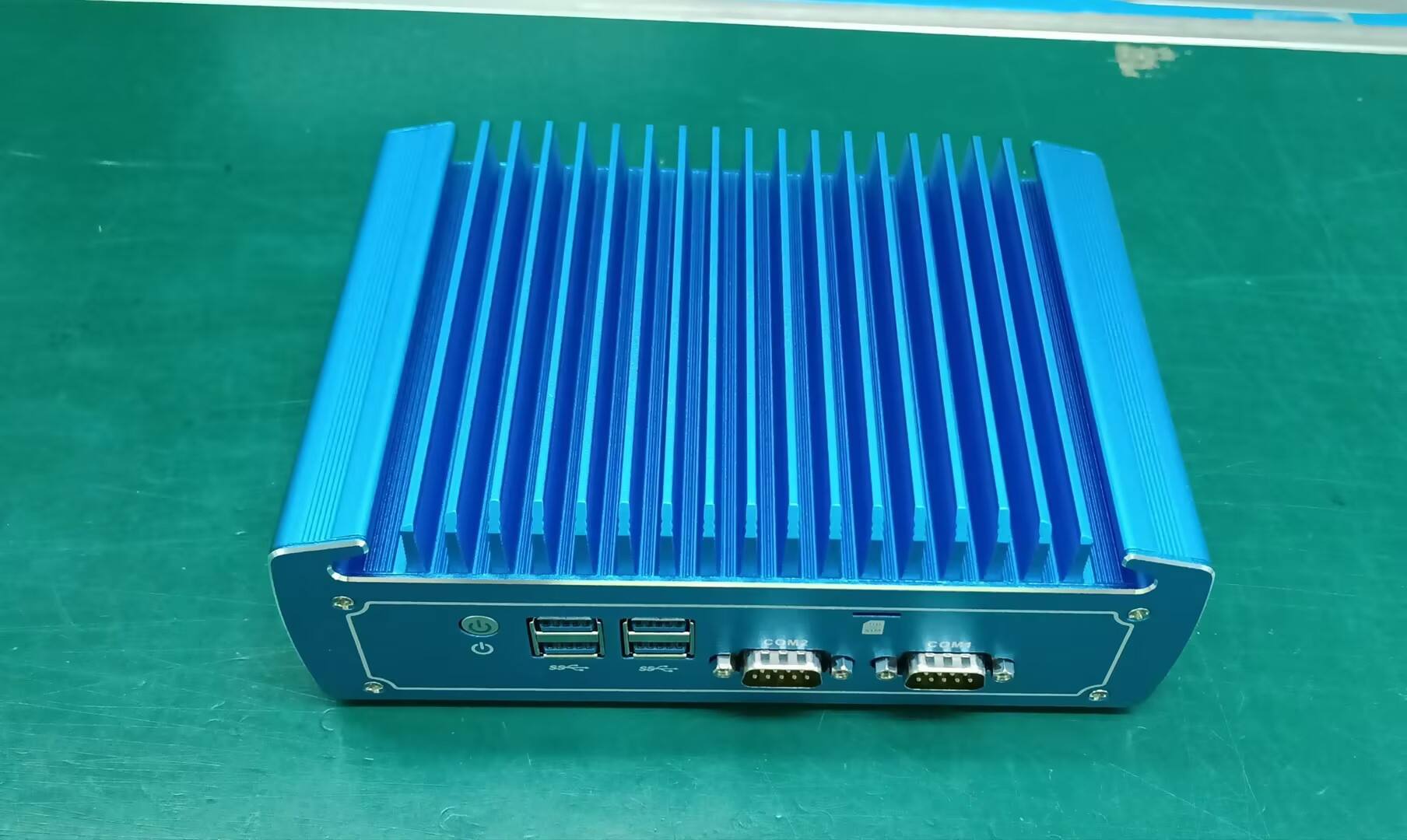 Dizajniran za industrijske okruženja