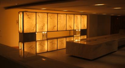 Pourquoi la pierre artificielle est-elle un choix privilégié pour la décoration intérieure ?