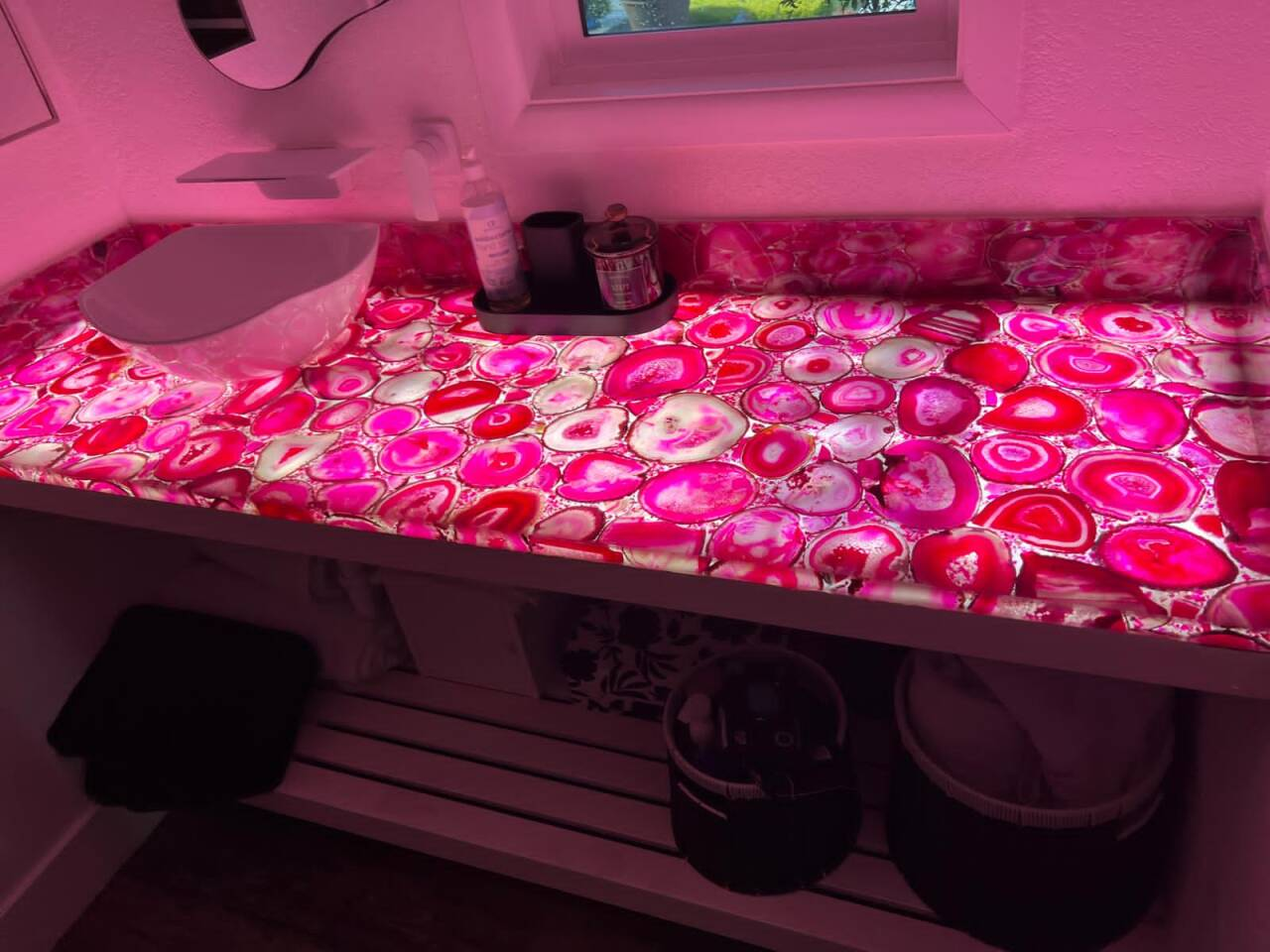 How to apply agate stone products in high-end interior decoration?