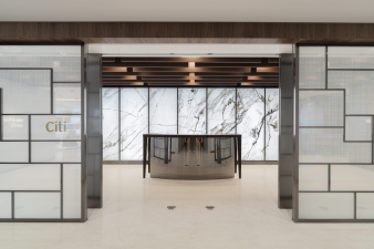 How Do Faux Alabaster Decorative Wall Panels Create a Luxurious Ambiance?